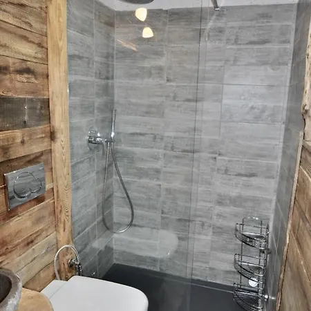 Magnifica Tavernetta Di La Thuile