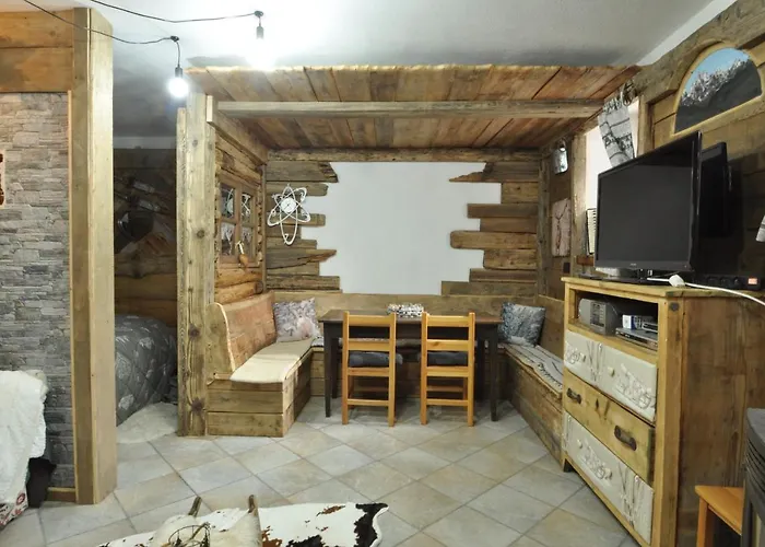 Magnifica Tavernetta Di *