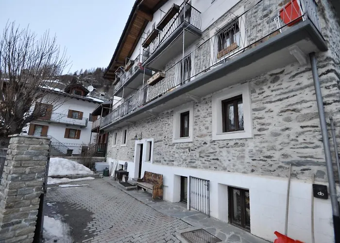 Magnifica Tavernetta Di 라튈르